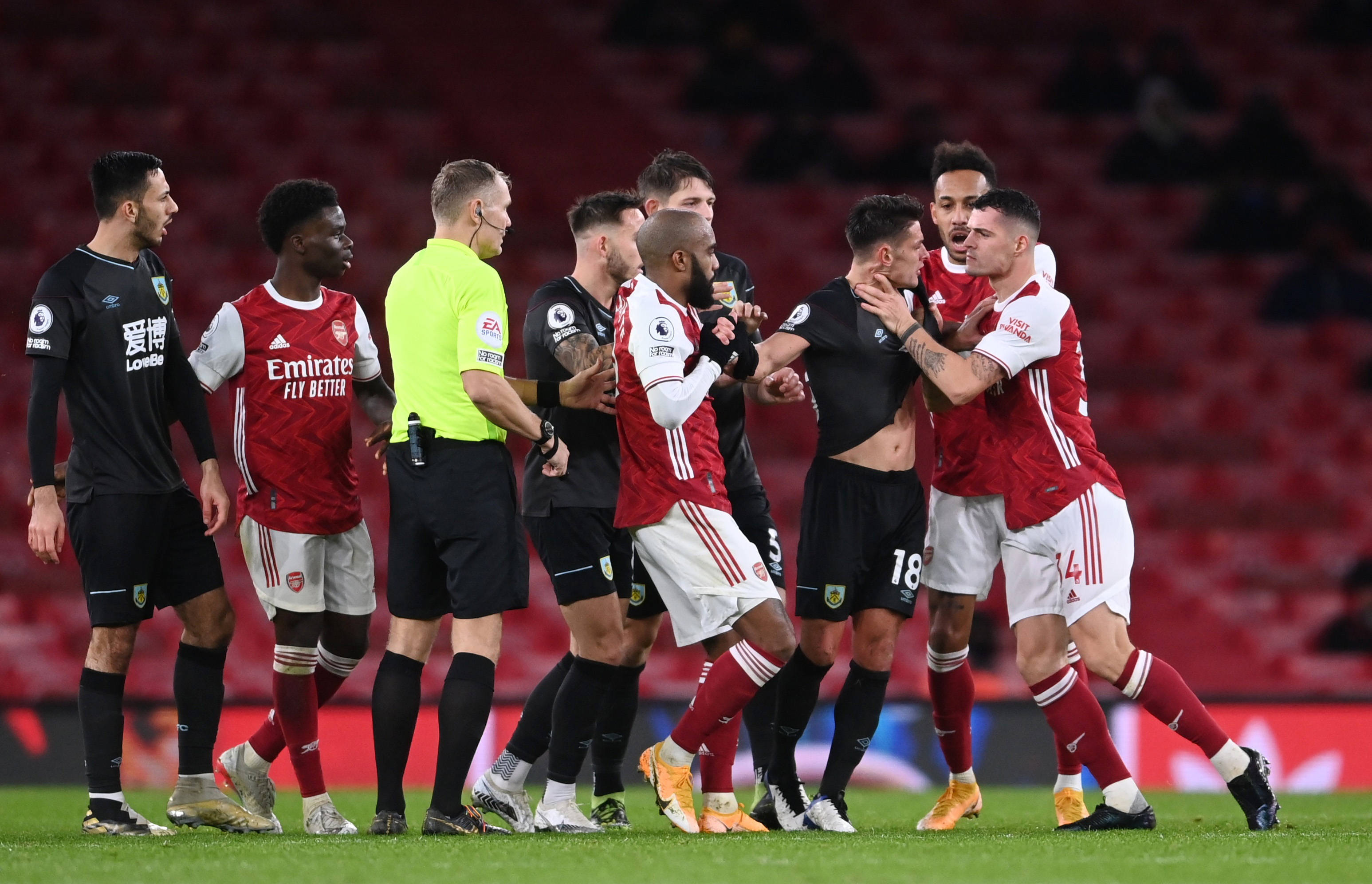 昊互相牵制 昊互相牵制